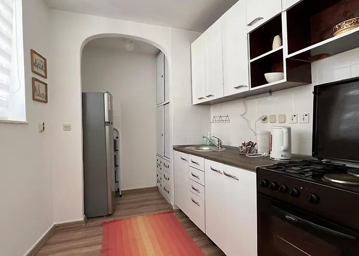 Ida In The Heart Of The